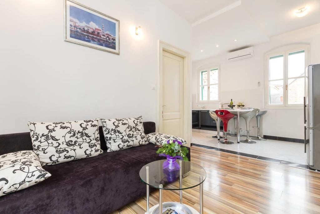 Apartment Central Old Town With Private Indoor Garage Parking Σπλιτ Εξωτερικό φωτογραφία